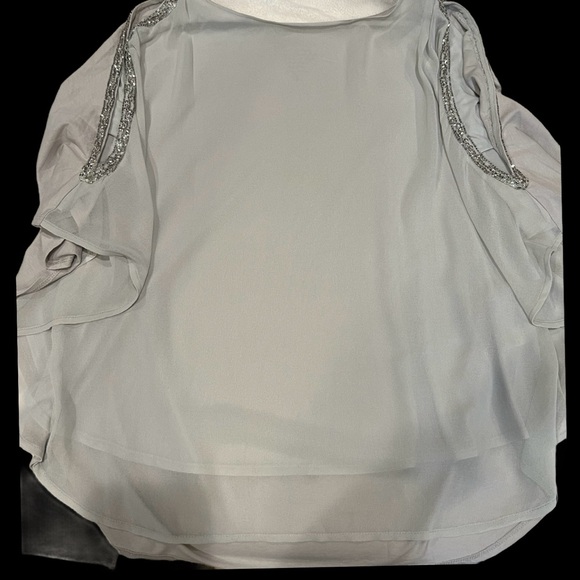 CHICO’S BLOUSE SIZE 2(L) COLOR LIGHT GREY. BUST ~22.5” LENGTH 24”. - Picture 10 of 12